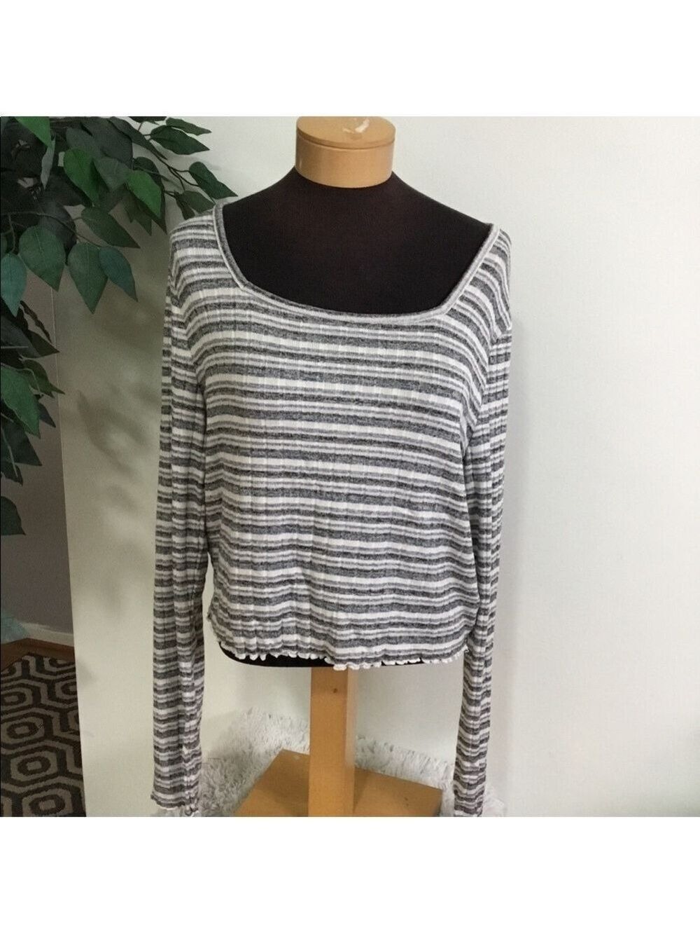 SO Jrs Plus 3X squareneck ribbed top NWT black white